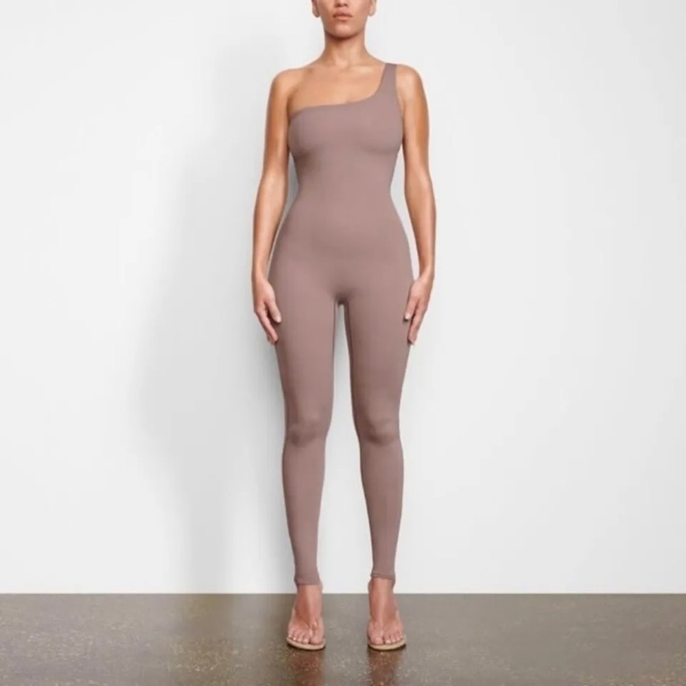 Skims All In One One Shoulder One Piece Jumpsuit in Umber Nude Sz 2X NWT